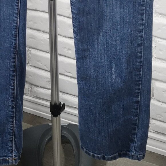 L.L. Bean Classic Fit Ladies Size 14 Tall Medium Wash Blue Jeans - Picture 15 of 15